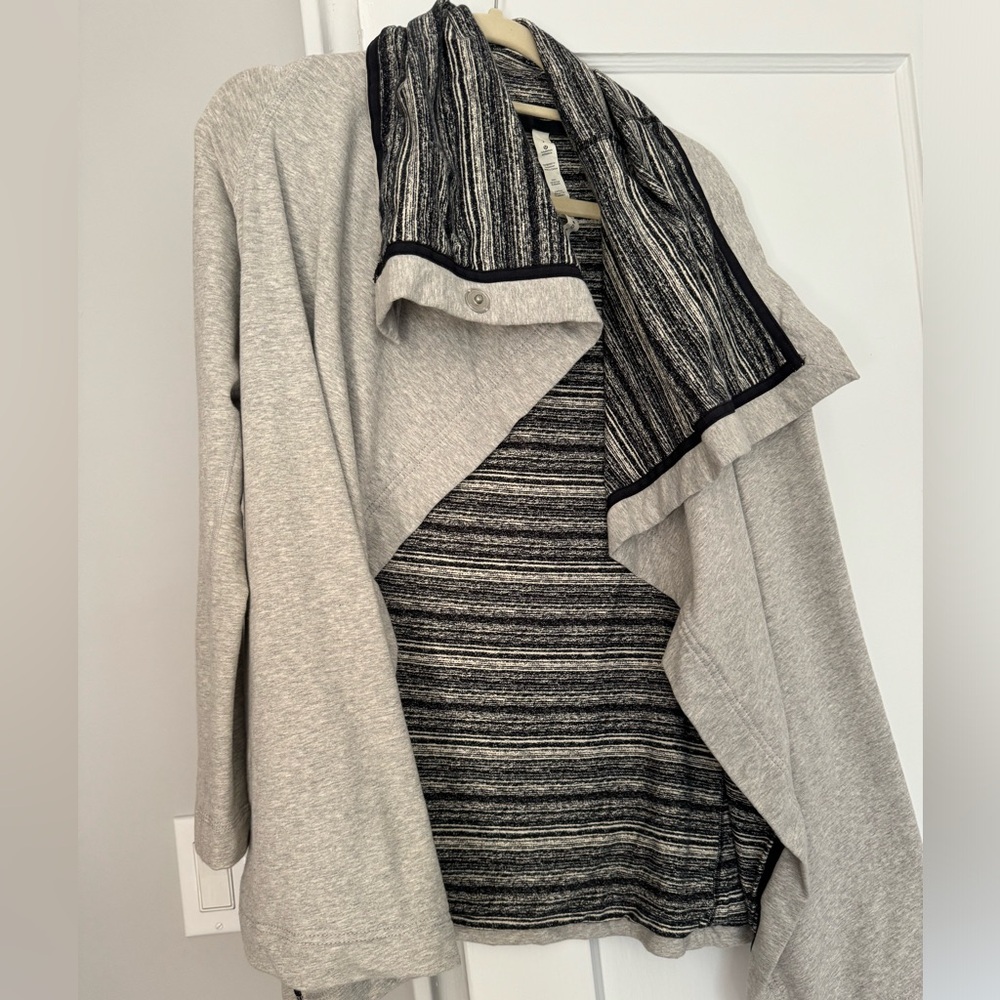 Lululemon wrap